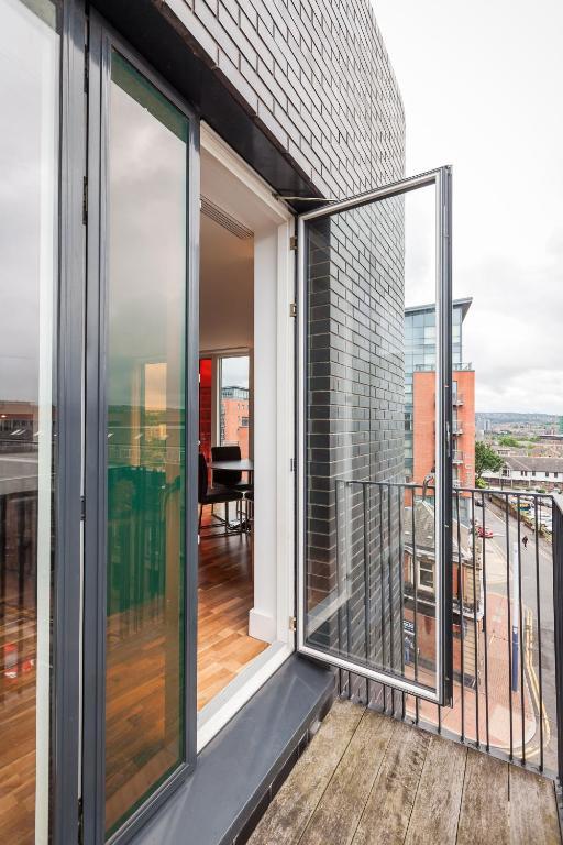 The Sinclair Building Sheffield Quarto foto